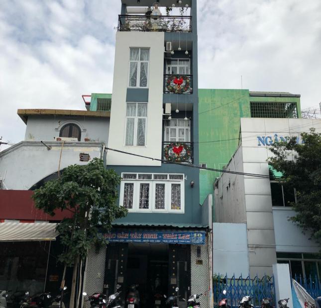 Bán nhà đường Bùi Hữu Nghĩa dt,3.8 x 14m giá chỉ 8 tỷ