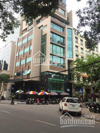 Chính chủ tôi bán nhà góc 3 mặt tiền đường Trương Định - Lê Thánh Tôn, q1, tổng DT 125m2 giá 150 tỷ. LH : 0902650739 (24/24)