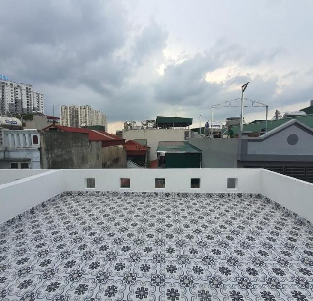 Cần bán gấp nhà Minh Khai, lô góc, ô tô đỗ cửa, kinh doanh. 37m x 5T 4.05 tỷ