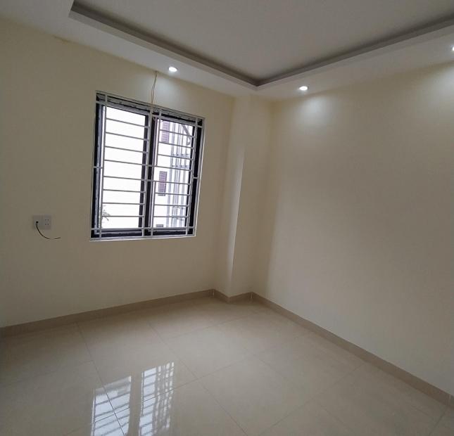 Bán ccmn Lạc Long Quân chỉ từ 600tr/căn 30-50m2 full nội thất,oto đỗ cửa