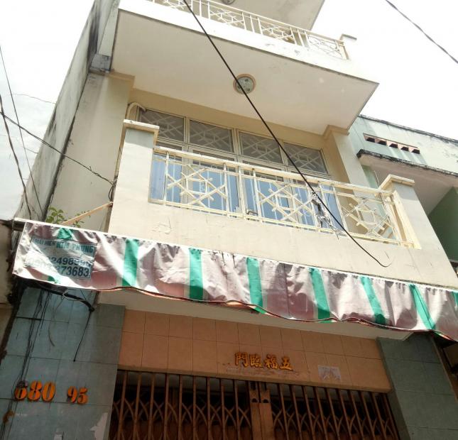  Bán nhà hẻm 8m Trần Hưng Đạo, Quận 5, DT: 6x14m, 2 lầu ST giá 13.5 tỷ TL