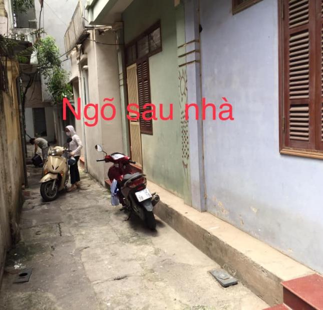 BÁN NHÀ KHU PHÂN LÔ TẬP THỂ TRUNG ƯƠNG ĐOÀN  NGUYỄN KHANH TOÀN THÔNG QUAN HOA 50M. 5 TẦNG GIÁ 6,9 TỶ