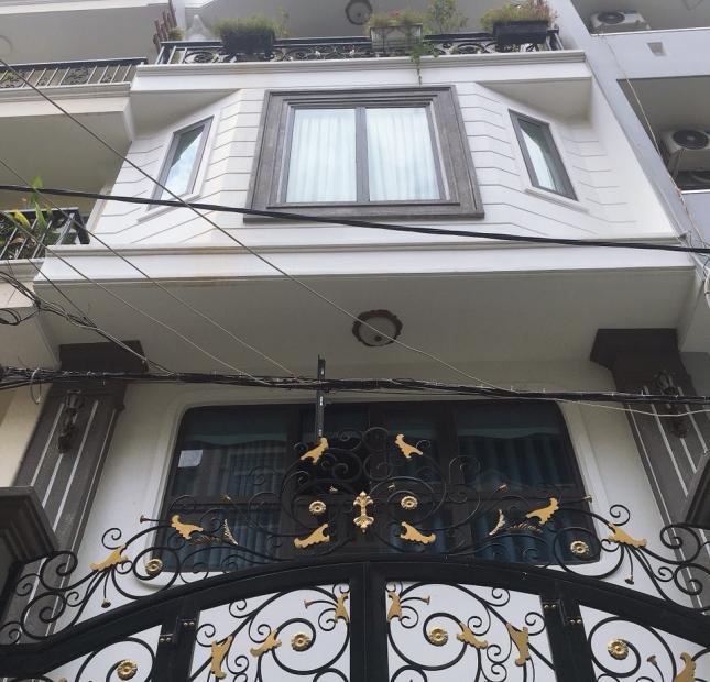 Bán nhà hẻm đường Nguyễn Tri Phương, Quận 10. DT 5.8 x12m