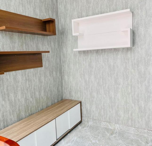 Bán nhà Nguyễn Khoái, mới,oto,170m2,5,3 tỷ, Lh: 0868181683