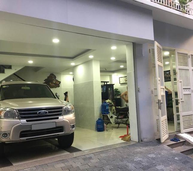 Bán nhà 3 lầu HXH CMT8 Q10 dt 8x7m giá 10 tỷ