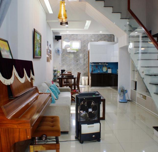 HXH Âu Cơ P10 Tân Bình 30m2, 4.3x7m, 4 tầng, chỉ 3.5 tỷ