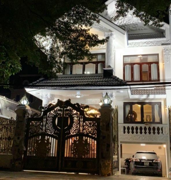 Bán biệt thự 21.5 tỷ 10x18m hầm 3 tấm mặt tiền đường số 22, phường bình trị đông B