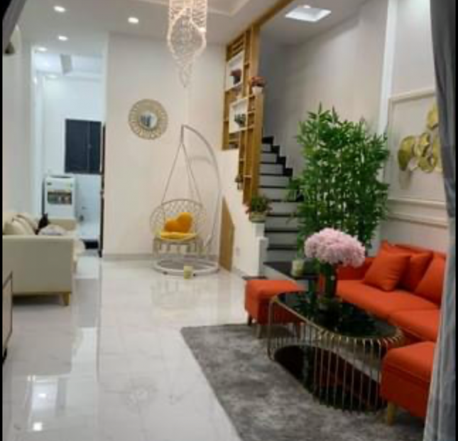 Bán nhà Nguyễn Tiểu La Quận 10, 4 tầng 120m2 chỉ nhỉnh 5 tỷ.