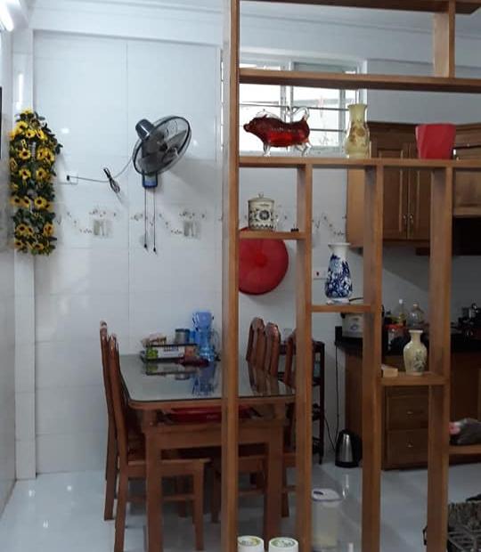 Bán nhà phố Lý Quốc Bảo, Hải Dương 3 tầng, mt 4m, 42m2, 1 tỷ 620 triệu, cách mặt phố 15m