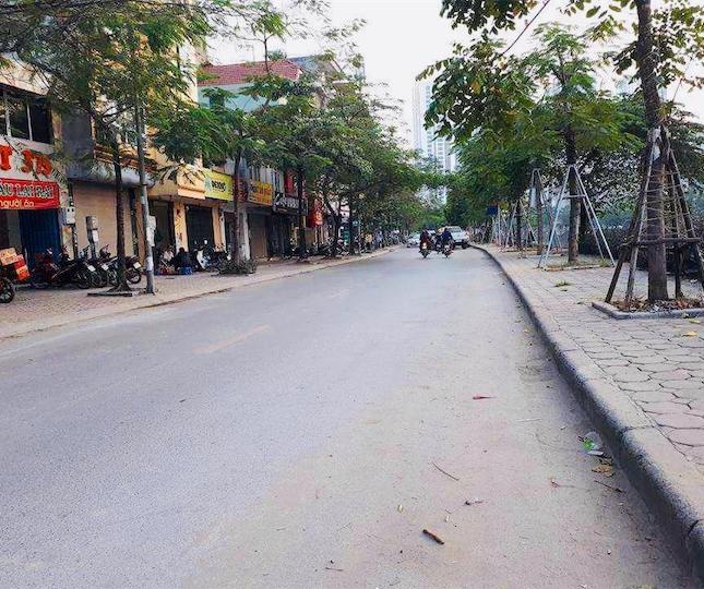 Bán nhà ở ngay phố Nguyễn Ngọc Vũ-Cầu Giấy 54m2, 4.85 tỷ.