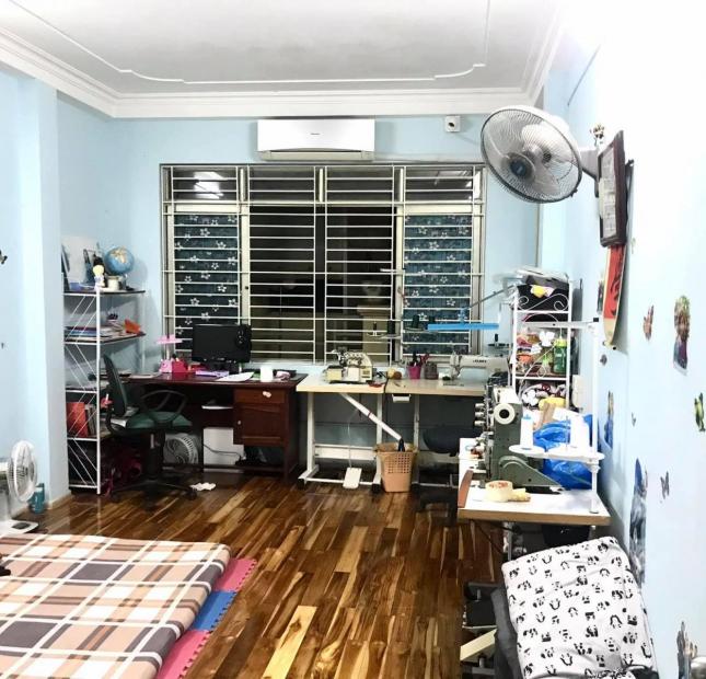            Bán nhà Minh Khai 40m2, 2 PN sổ đẹp 3 tỷ