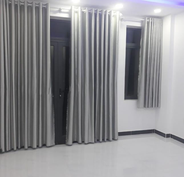 Bán nhà 11 tỷ, 4x25m 1 tấm mặt tiền đường ấp chiến lược, phường bình hưng hòa a