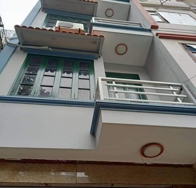 BÁN NHÀ RIÊNG ĐƯỜNG NGUYỄN HOÀNG TÔN - Q TÂY HỒ 40M 5 TẦNG GIÁ 5.5 TỶ
