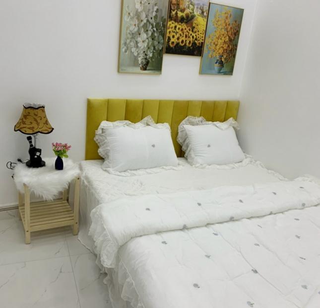 Bán nhà 2 lầu hẻm 77 đường Chuyên Dùng 9 Quận 7.