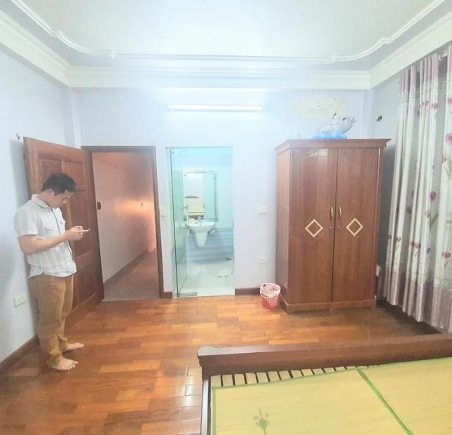 Bán nhà Minh Khai, nhà đẹp, ngõ nông, gần ô tô. 5T 37m giá 2.9 tỷ