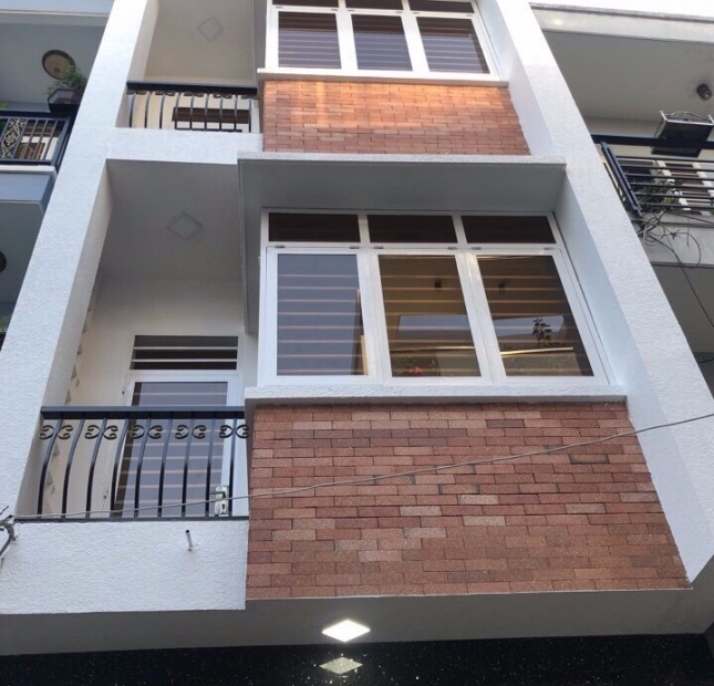 Kẹt tiền bán nhà Thành Thái, 5mx12m, giá rẻ nhất khu vực này