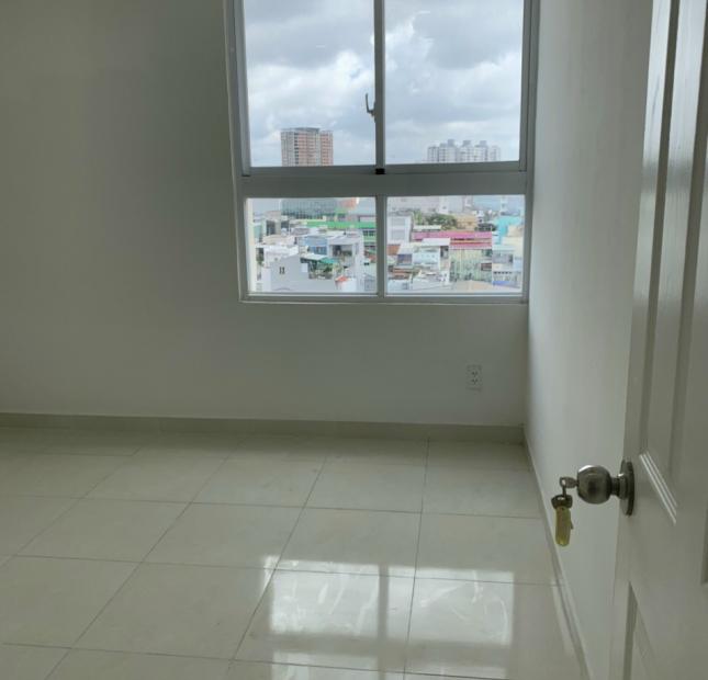 Bán gấp căn hộ Khuông Việt quận Tân Phú, DT 85m2 3PN, mới 100%, đã có sổ hồng , giá cực rẻ 