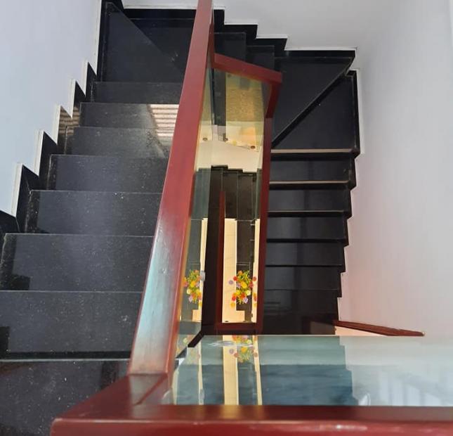 Bán nhà Điện Biên Phủ, Q10, 50m2, 3.5x14m, 3 tầng, hẻm xe hơi, chỉ 7.55 tỷ