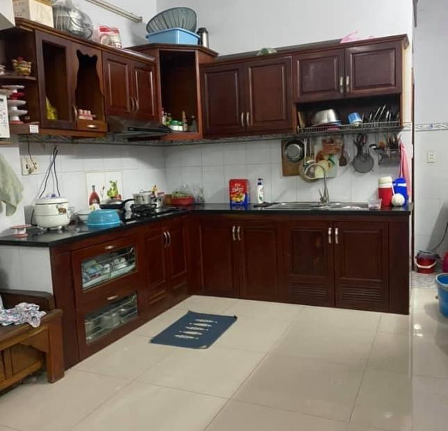 Nhà Quận 1 Trần Hưng Đạo 55m2 giá 8 tỷ 2 hẻm 4m, sát mặt tiền: Ở hoặc làm văn phòng