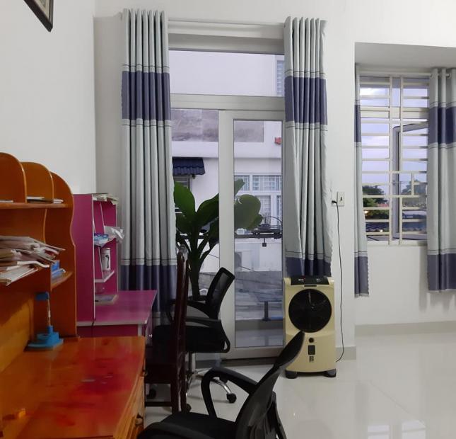 Bán gấp nhà HXH Hiệp Bình, 60m2, 2 tầng, 5.35 tỷ 0907737012