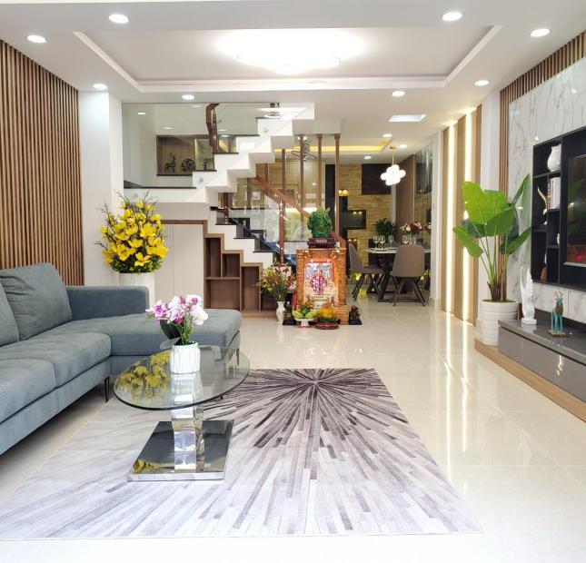 Bán nhà đường Tô Ngọc Vân 1 trệt 1 lửng 3 lầu giá 4,6 tỷ , SHR, giá chính chủ