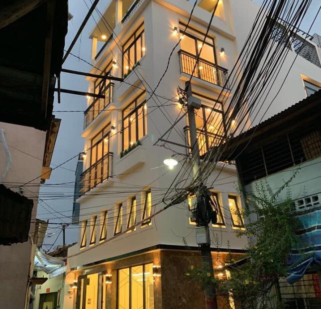 Biệt thự mini 4 lầu Q5 dt 6x14m giá chỉ 8.7 tỷ