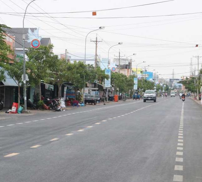 Chính chủ kẹt tiền bán lô mặt tiền Nguyễn Trung Trực 271m2 - Thị trấn Bến Lức - Thuận Đạo