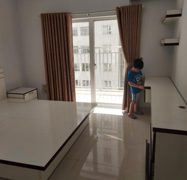 Cho thuê căn góc, chung cư Oriental Plaza, Tân Phú, 2PN,  Full nội thất