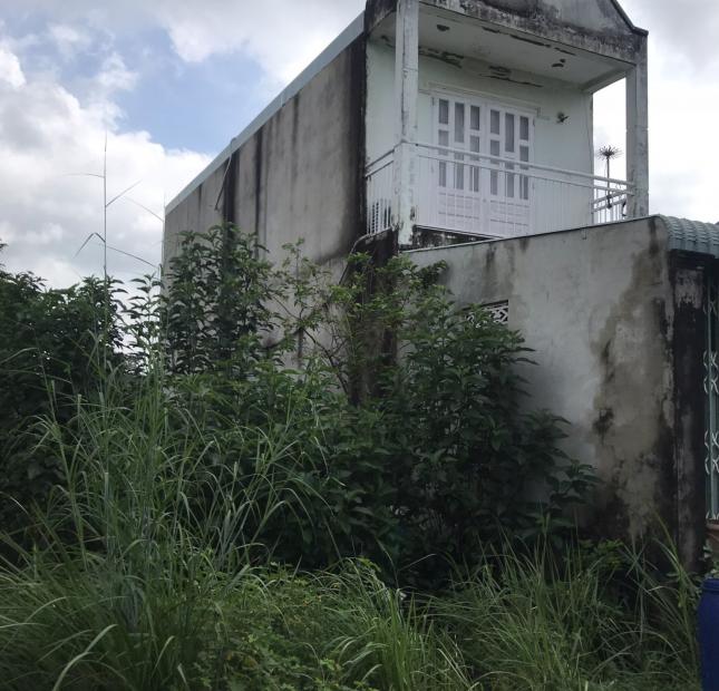 chuyển định cư cần bán nhanh căn nhà 1trệt 1 lầu còn mới gần trường học, dân đông đúc