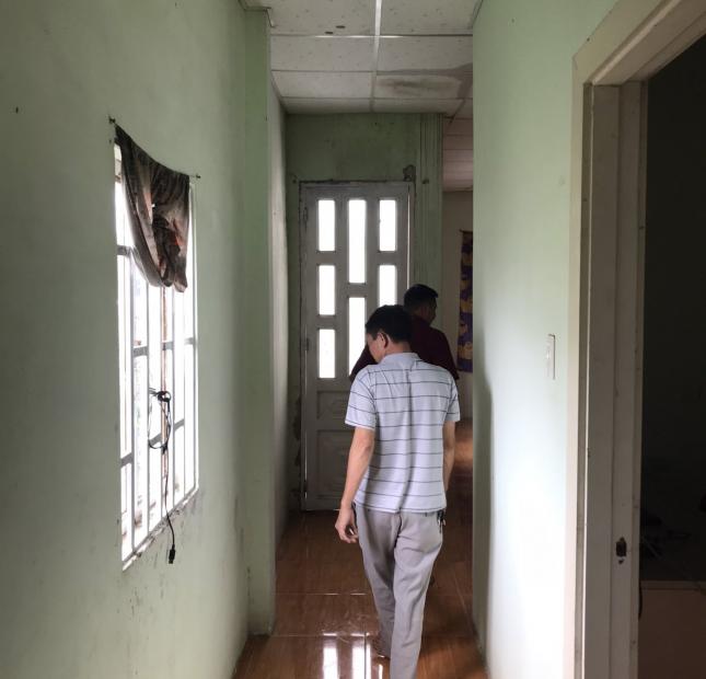 chuyển định cư cần bán nhanh căn nhà 1trệt 1 lầu còn mới gần trường học, dân đông đúc