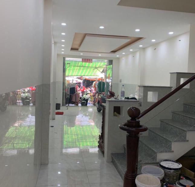 Hot! Vip MT Hậu Giang, 5x22m, DTCN 110m2, chỉ 240 triệu/m2, giá 24.5 tỷ