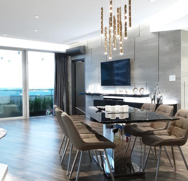 Bán penthouse Riverside Residence, Phú Mỹ Hưng, 3 mặt view sông, 200m2, 4 phòng ngủ, giá: 13 tỷ