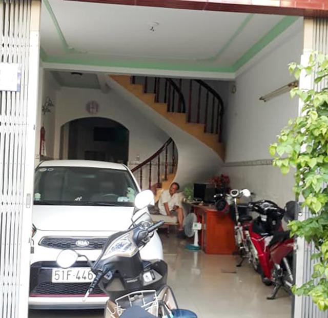 Nhà hẻm xe tải Trường Chinh, 64m2, 4 tầng, 4PN, 4.2x15.2, giá 7.3 tỷ, hàng ngộp, hiếm