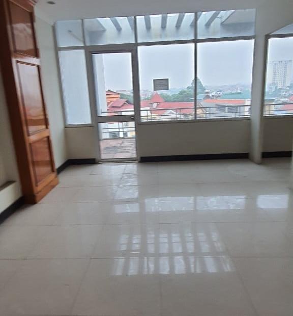 Bán nhà mặt đường Mê Linh nhà 5 tầng có thang máy DT 160m2 MT 7.5m Giá 13 tỷ LH 0888.992.777