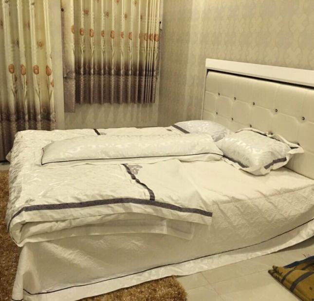 Bán nhà hẻm Q5 dt 5.6x10m, CN 54m2 giá 6 tỷ hơn
