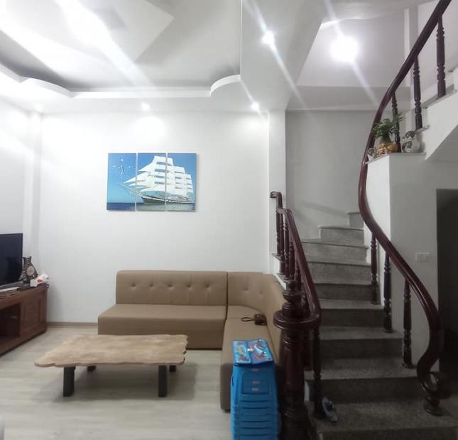                Vĩnh Hưng 43m2, 5 tầng – Sổ riêng, vuông đẹp 2 tỷ 5