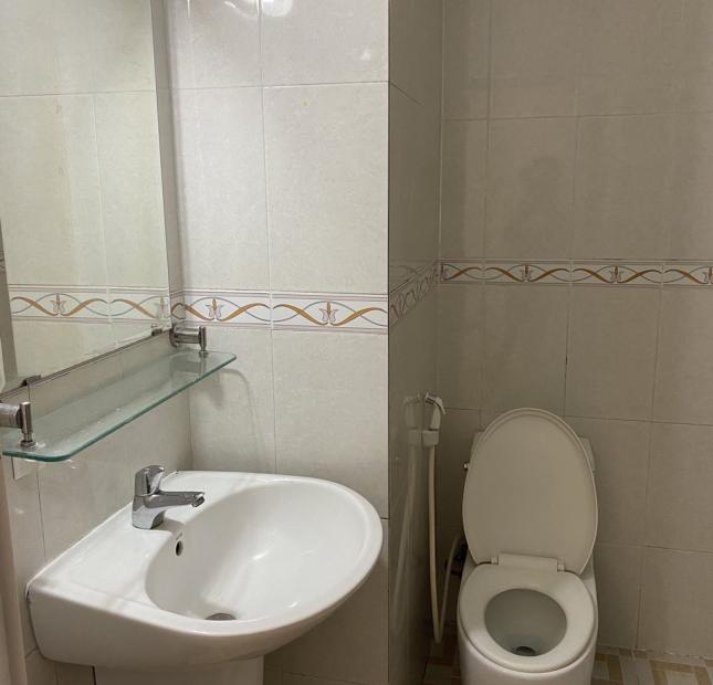 Chính chủ cần bán căn hộ chung cư Vạn Đô, mặt tiền Bến Vân Đồn, phường 1, quận 4.