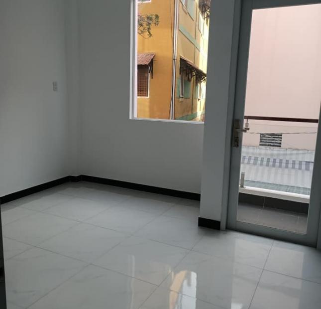 Định cư Mỹ Bán gấp nhà Hẻm xe hơi 373 Lý Thường Kiệt, Quận Tân Bình, 3 lầu, 52m2, chỉ 5.2 tỷ