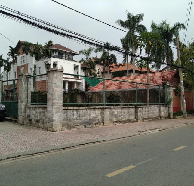 Cần cho thuê 1 căn villa và 2 lô đất có nhà mặt tiền đường Tống Hữu Định