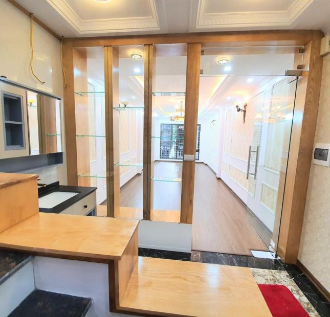 Bán Nhà Ngõ 67 Lê Thanh Nghị, Ngõ Thông, Gần Phố - Nhà Mới: 40m/5 Tầng/5.15 Tỷ