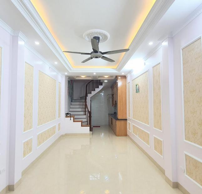 Bán Nhà Ngõ 67 Lê Thanh Nghị, Ngõ Thông, Gần Phố - Nhà Mới: 40m/5 Tầng/5.15 Tỷ