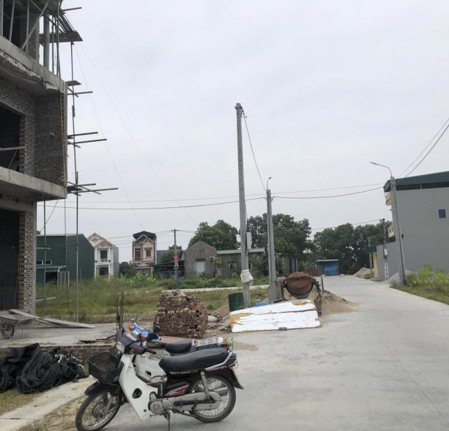 Chính chủ bán đất hướng ĐÔNG NAM tại Tân Việt - Bình Giang . LH: 0971369807 
