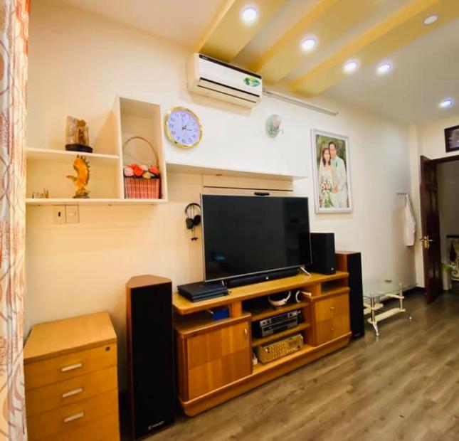 Biệt thự Trần Thái Tông, Tân Bình, 86m2, ngang 4.2, 4T, nhà đẹp hiếm bán, giá 8.3 tỷ