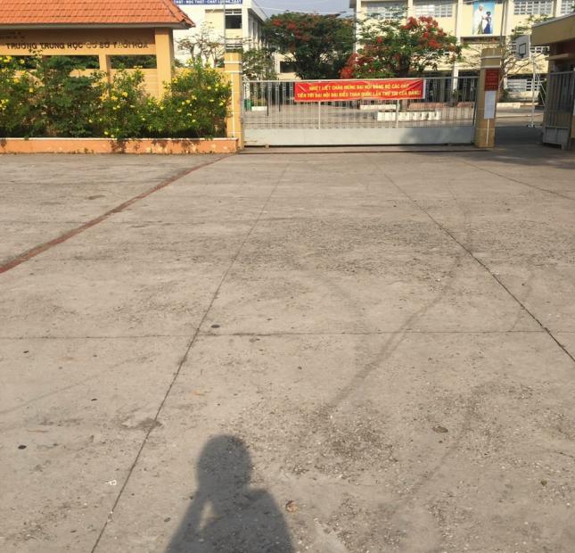 Chuyển định cư gđ bán nhanh nhà 1 trệt 1lầu & căn xưởng kề bên ql và trường c1