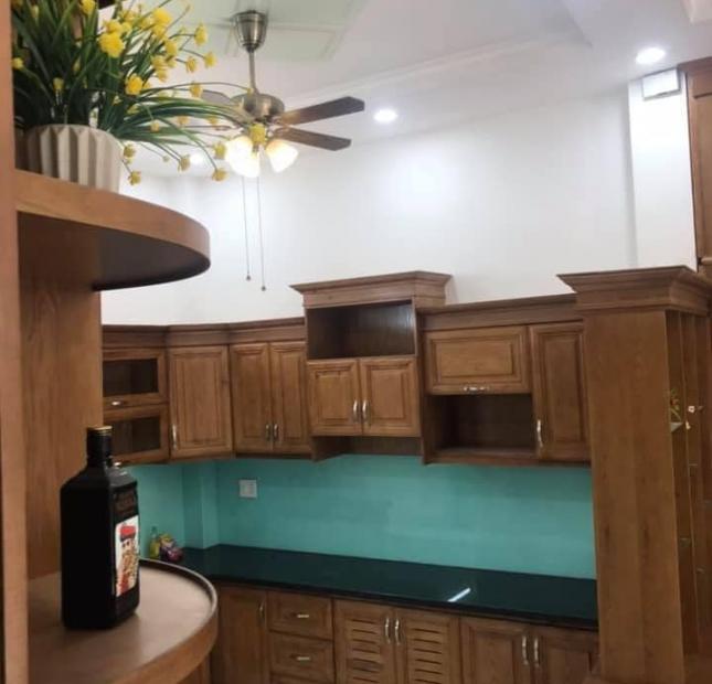 Bán nhà Lê Hoàng Phái, 43m2, 5.2x8.2, 4 lầu, nhà đẹp, gấp bán, giá 4.9 tỷ