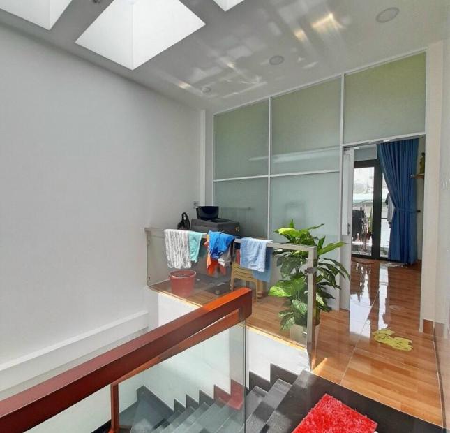 Chơi Forex thua lỗ Bán gấp nhà Vip Khu Bắc Hải, Đường Đồng Nai, Quận 10, 1T3L, 60m2 , giá chỉ 5.7 Tỷ