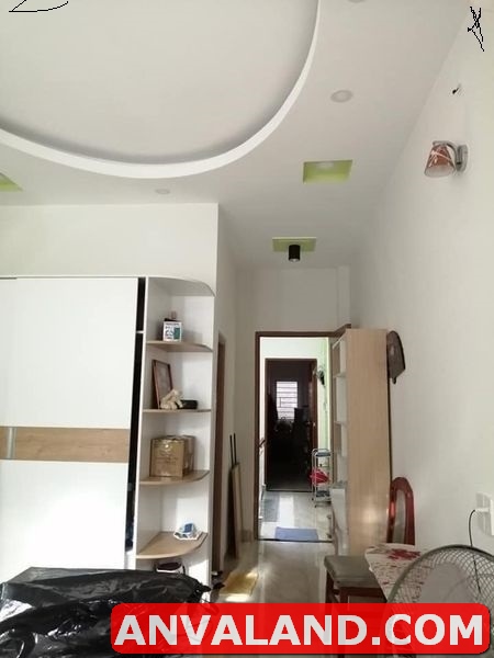 NHÀ LONG LANH, Ba Tháng Hai, Quận 11, chỉ 30m,1T3L, 3 Phòng ngủ, chỉ 2  tỷ 6, Cô Đèo CC, kẹt tiền