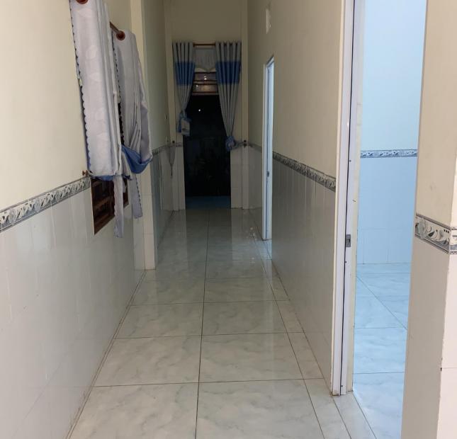 chuyển lên sg sống cần bán nhanh căn nhà 1 trệt 1 lầu  ngay bên ql tôi cần bán nhanh lh: 039.221.3445