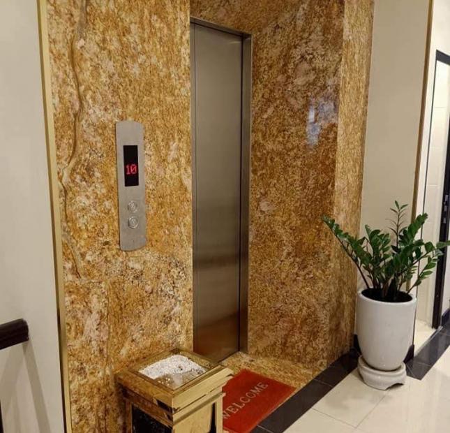 Bán nhà Giải Phóng 175m2 mặt tiền 11m vỉa hè lô góc nhỉnh 18 tỷ 0983458219