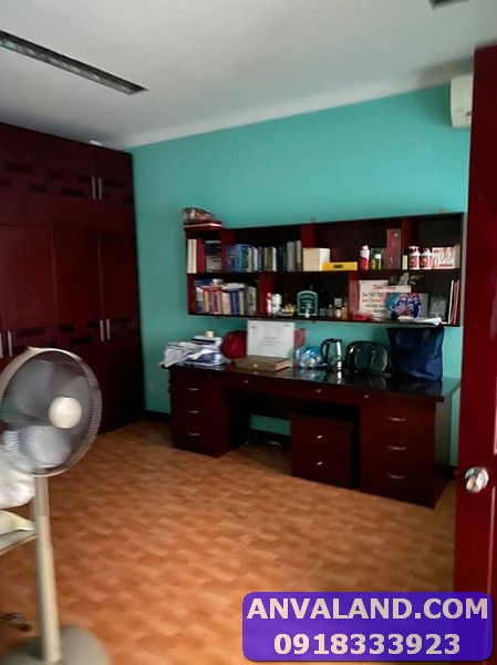 BÁN GẤP NHÀ LÊ HỒNG PHONG, QUẬN 10, 50M2, HẺM 4M GIÁ CHỈ 5.5 TỶ TLCC MTG